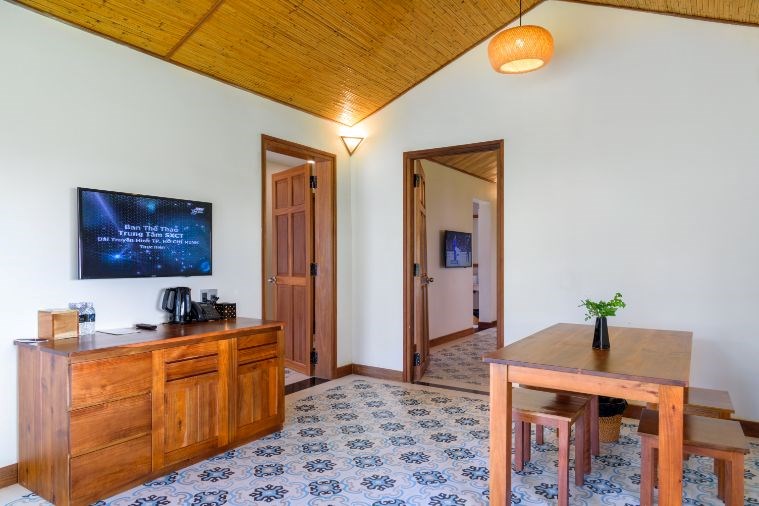 Connecting Deluxe Ocean View